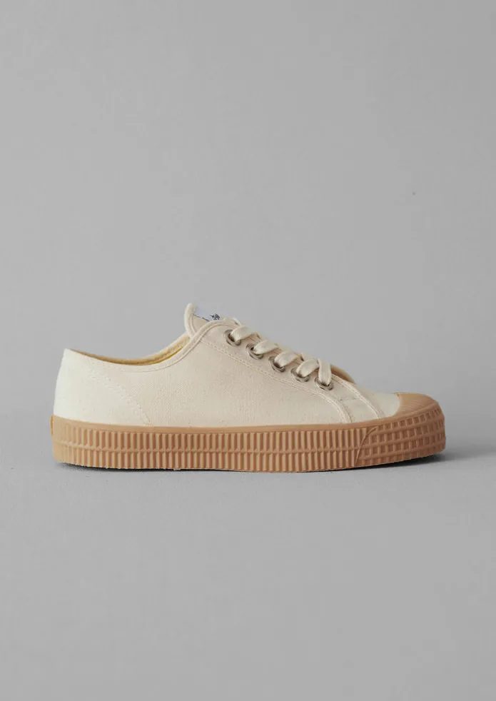 Novesta Star Master Plimsolls